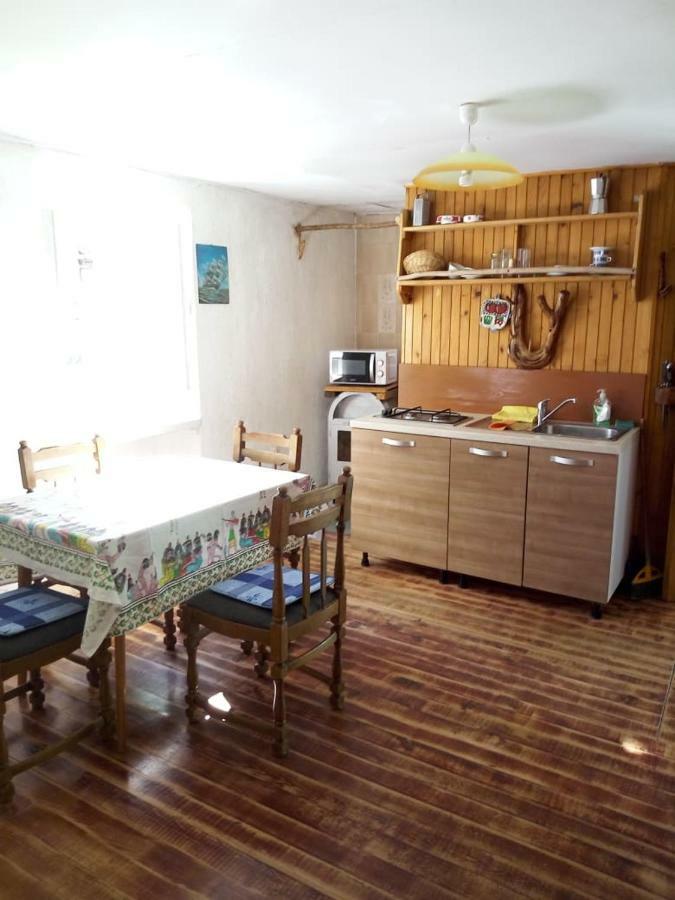 Apartman Dinko Lubenice Exterior foto